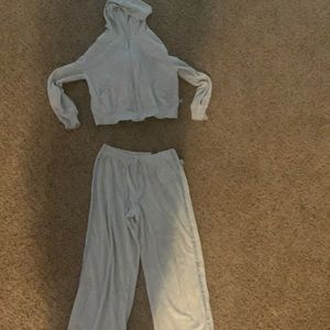 Snowy jogger set